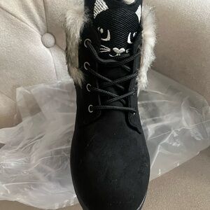 Black Faux Fur Lace-Up Women's Boots